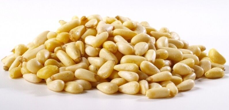 Pine nuts in the diet are an excellent way to prevent helminth disease
